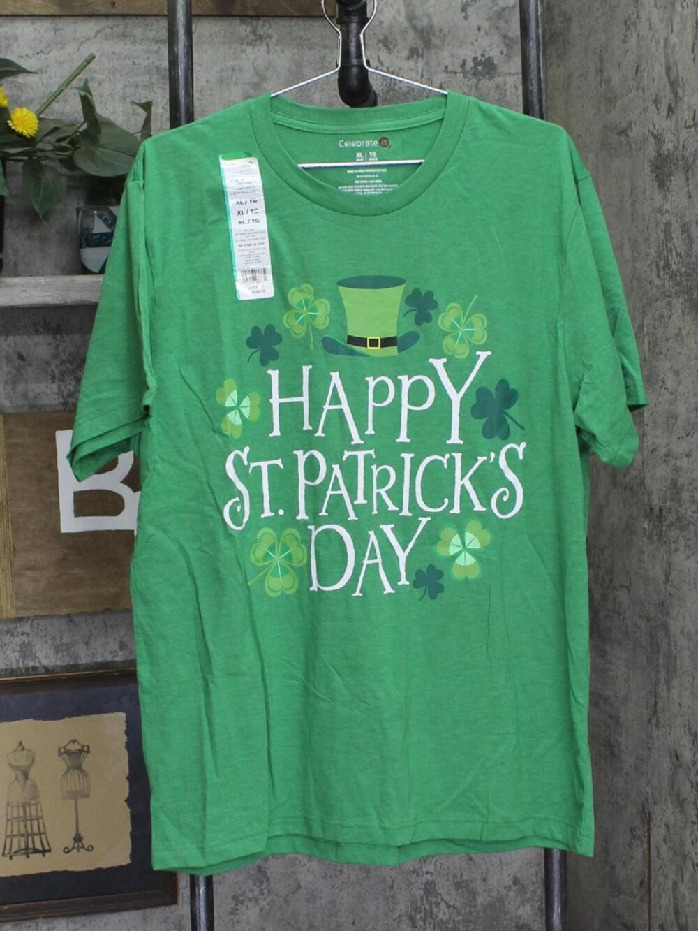NWT Celebrate It St. Patrick's Day Graphic Tee Green XL